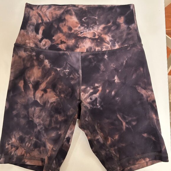 Lululemon Align Shorts Size 4 - Picture 2 of 3